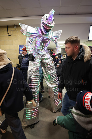 Entertainment_260102_100