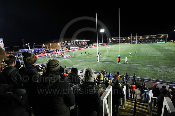 Crowd_260102_086