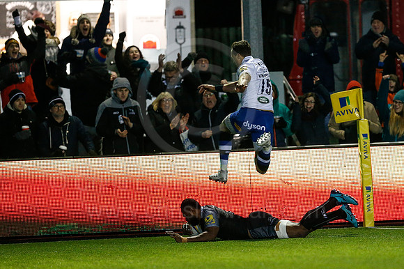 FalcVBath_090_LC_2549