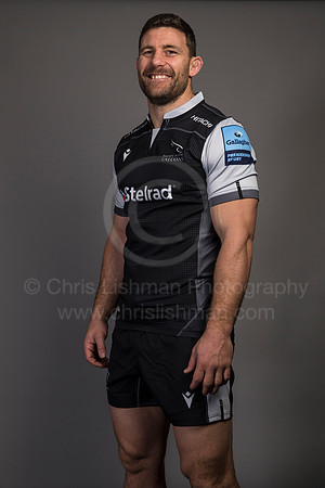 mark wilson home left smile