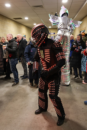 Entertainment_260102_099
