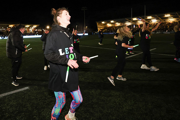 Entertainment_260102_110