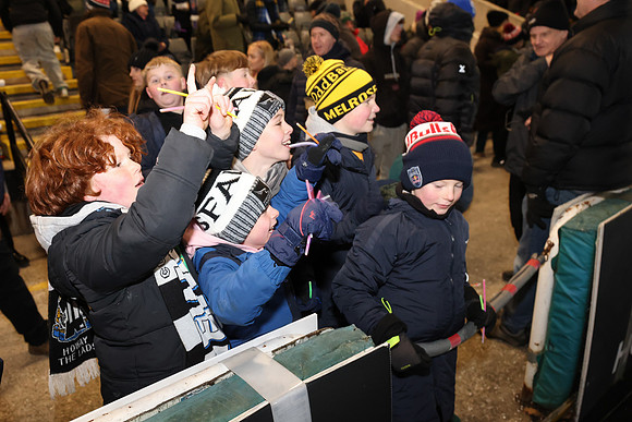 Supporters_260102_265