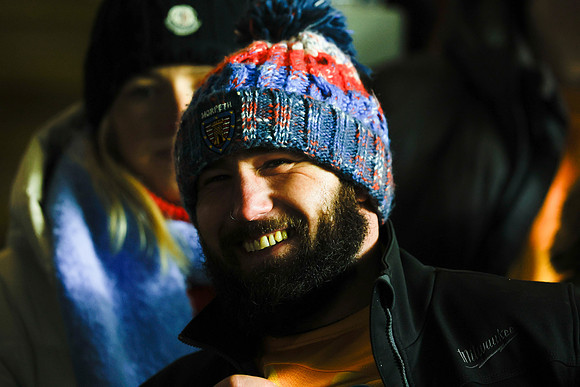 Supporters_260102_268