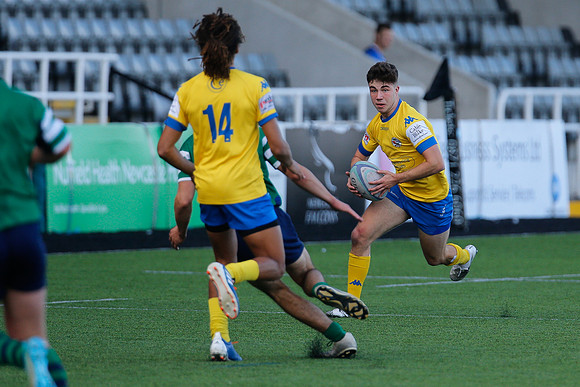 Gos Acad v Bishop Burton_030_LA_3824