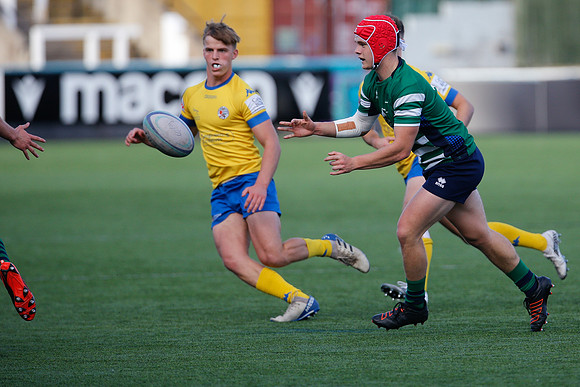 Gos Acad v Bishop Burton_041_LA_3945