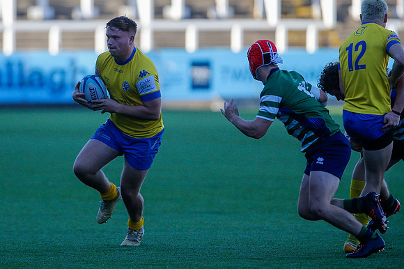 Gos Acad v Bishop Burton_064_LA_4308