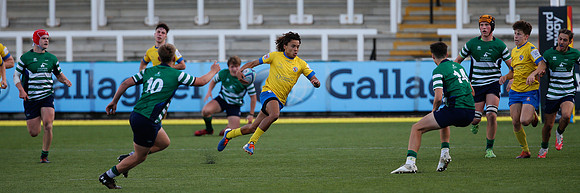 Gos Acad v Bishop Burton_088_LA_4777