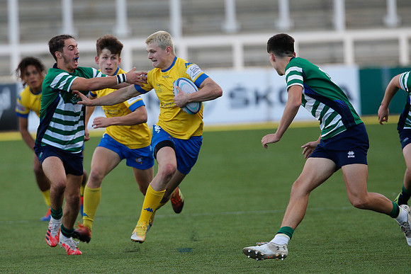 Gos Acad v Bishop Burton_090_LA_4812