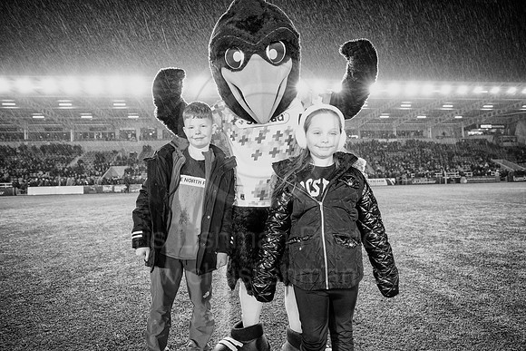 B&W_Flash_Mascots_FAL_HAR_05-01-2024_CL_816795__