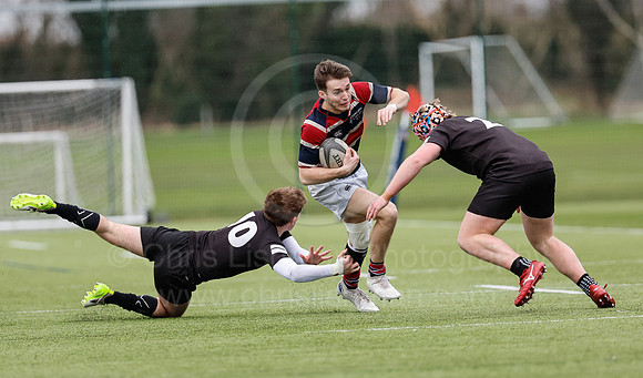 Uni 3's v Poly_31-01-2024_CL_866063