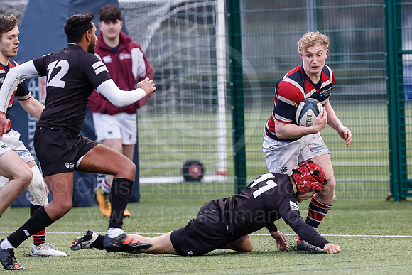 Uni 3's v Poly_31-01-2024_CL_867691