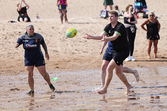 Beach Touch_11-08-2024_CL_1145974