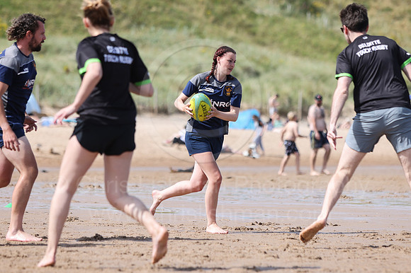 Beach Touch_11-08-2024_CL_1146063